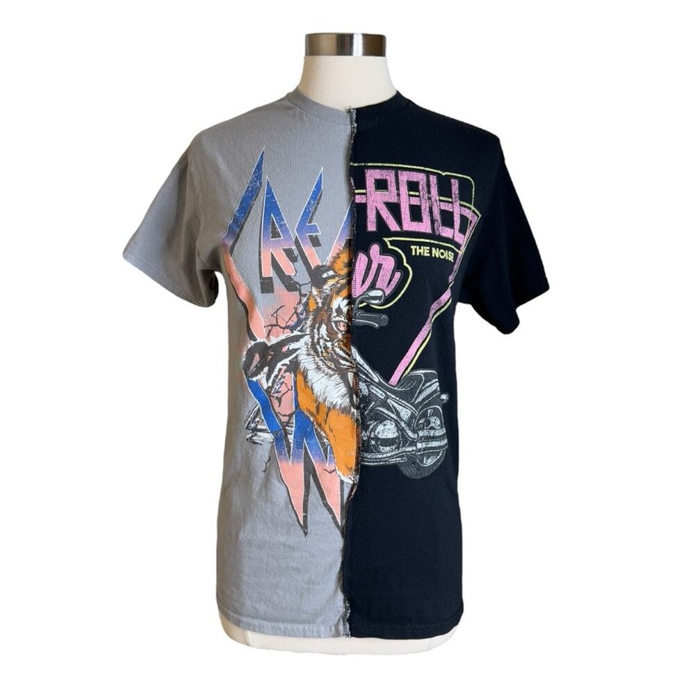 Pacsun Women's Split Graphic T-Shirt Short Sleeve‎ Top Casual Grunge Size Small